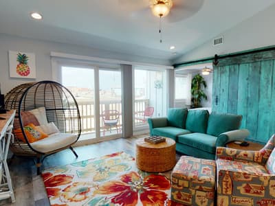 AH-F223: A Peace of Paradise